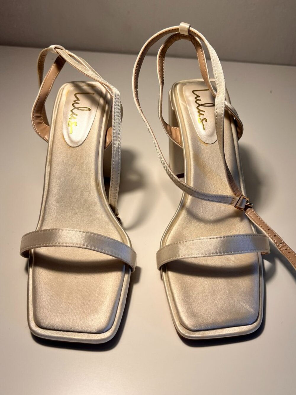 NWOT Size 10 Lulus Akrisna Champagne Satin Ankle Strap High Heel Sandals
